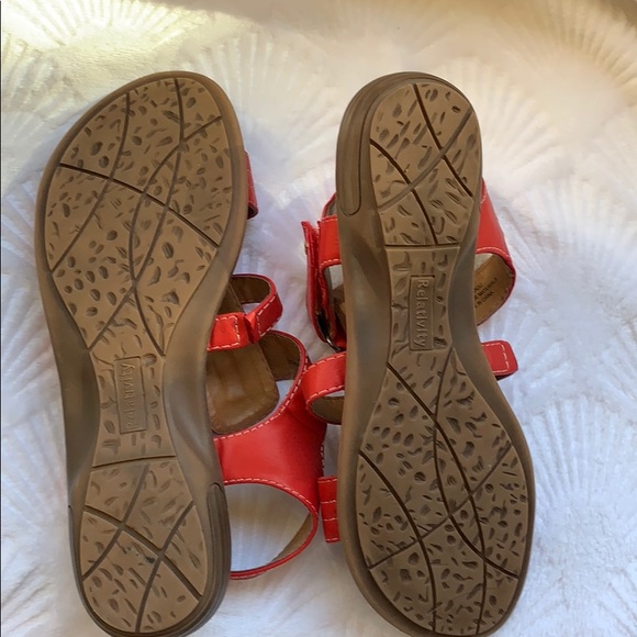 Relativity Red Sandals - Picture 2 of 3